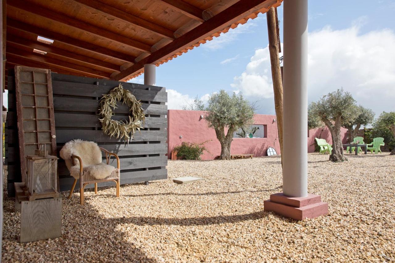 Trendy And Luxe Bed & Breakfast Ferreira Do Alentejo Exterior photo