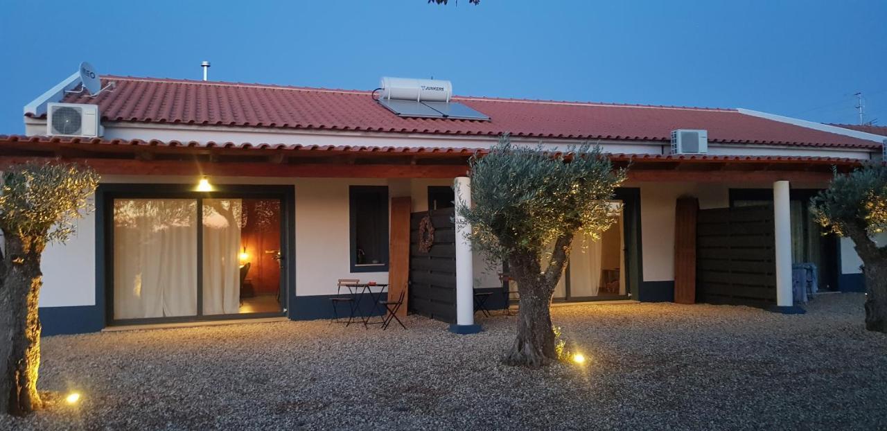 Trendy And Luxe Bed & Breakfast Ferreira Do Alentejo Exterior photo